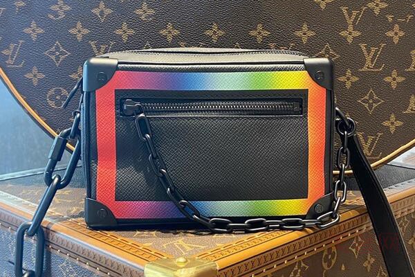 LV mini soft trunk炫彩盒子斜挎包展示